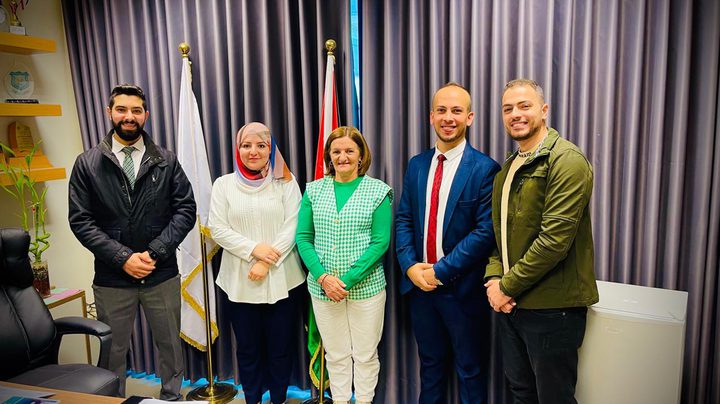 شؤون الطلبة في جامعة النجاح تستضيف ورشة عمل لتعزيز المشاركة السياسية للمرأة