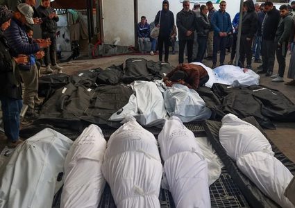 5 مجازر في قطاع غزة ترفع حصيلة ضحايا حرب الإبادة إلى 43.665 شهيدًا