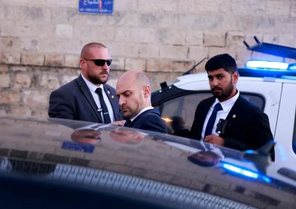 باريس تستدعي السفير الاسرائيلي