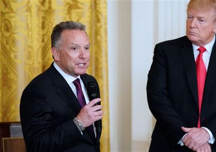 ترامب يعيّن رجل الأعمال اليهودي ستيفن ويتكوف مبعوثًا للشرق الأوسط