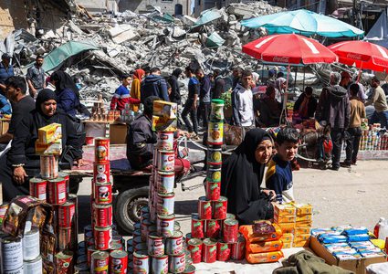 الأسعار تواصل صعودها الحاد في غزة وتنخفض في الضفة