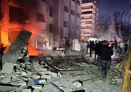 15 شهيداً في هجوم إسرائيلي على دمشق