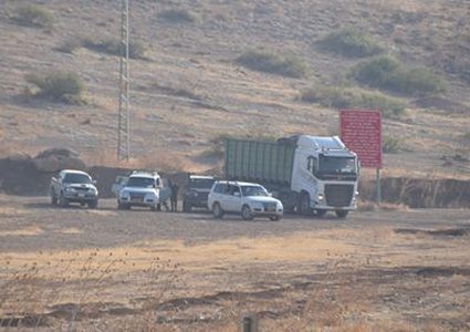الاحتلال يستولي على شاحنة في الأغوار الشمالية