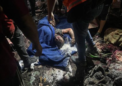 ارتفاع حصيلة الشهداء في غزة الى ٤٣٧٩٩ شهيدا