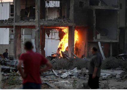 شهداء ومصابون إثر قصف الاحتلال منزلا غرب مخيم النصيرات