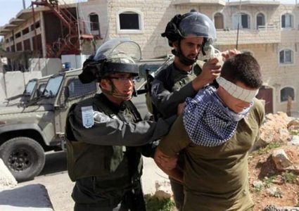 قوات الاحتلال تعتقل 4 مقدسيين