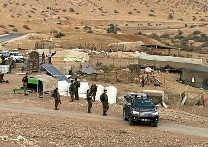 الاحتلال يقتحم مدرسة المالح في الأغوار الشمالية ويعتدي على عامل فيها