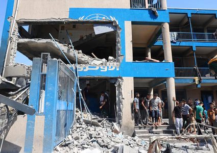 قطر: قصف إسرائيل مدرسة للأونروا امتداد لاستهداف المدنيين وتعد على القانون الدولي