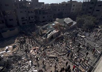 شهداء ومصابون في قصف للاحتلال على مخيمي البريج والنصيرات