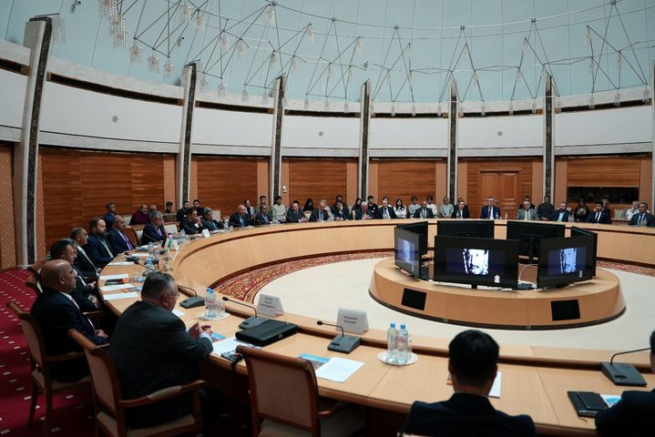 المكتبة الوطنية في بيلاروسيا تحتضن فعالية لإحياء ذكرى استشهاد ياسر عرفات