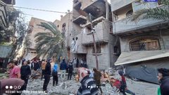 منزل عائلة الهور في مخيم النصيرات الذي تعرض للقصف من طيران الاحتلال