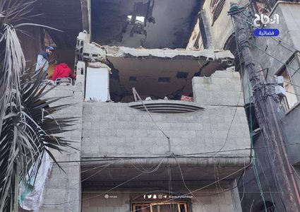 منزل عائلة الهور في مخيم النصيرات الذي تعرض للقصف من طيران الاحتلال