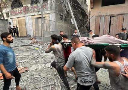 شهداء ومصابون في قصف الاحتلال مخيمي جباليا والنصيرات