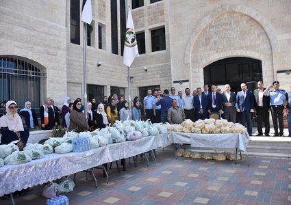 سلفيت: انطلاق فعاليات يوم التسويق الوطني لمنتجات الوادي من الحمضيات