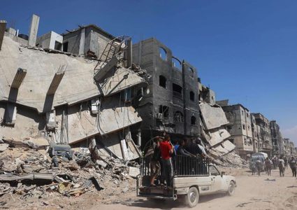 بلديات محافظة دير البلح تحذر من توقف كامل خدماتها