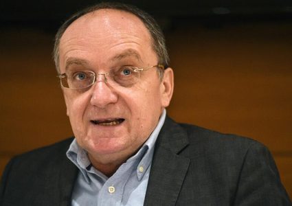 حقوق الإنسان في منظمة التحرير تنعى المدافع عن حقوق شعبنا الفرنسي جيل دوفير