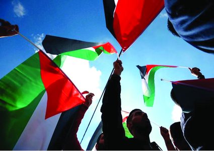 متحدثون خلال فعالية اليوم العالمي للتضامن مع شعبنا يطالبون بالضغط على الاحتلال