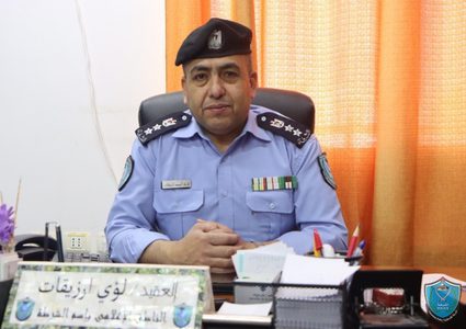 الشرطة: تعرض ضابطي أمن لاعتداء بأداة حادة في الخليل