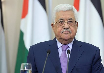 الرئيس يصدر إعلانا دستوريا بتولي رئيس المجلس الوطني مهام رئيس السلطة الفلسطينية