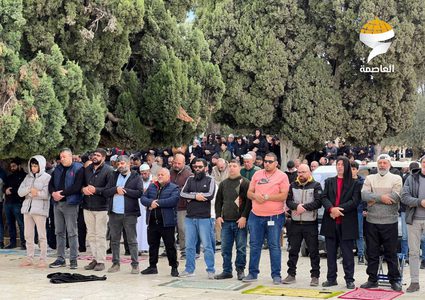 50 ألفا يؤدون صلاة الجمعة في المسجد الأقصى المبارك