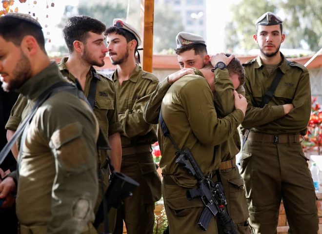 جيش الاحتلال يدعي أن 6 من أسراه قتلوا على يد القسام