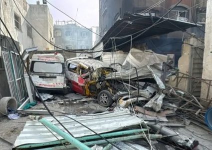 استشهاد مواطنين في قصف للاحتلال استهدف مستشفى كمال عدوان