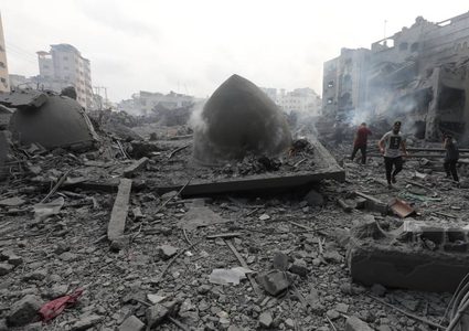 شهيدان في قصف للاحتلال وسط قطاع غزة