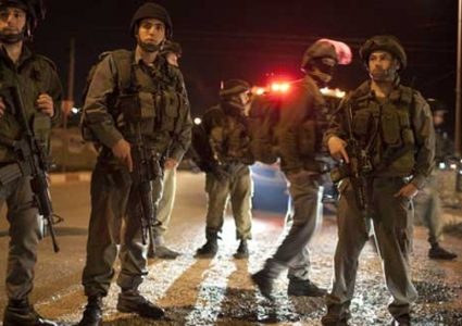 الاحتلال يغلق مداخل مدينة الخليل وعددا من بلداتها