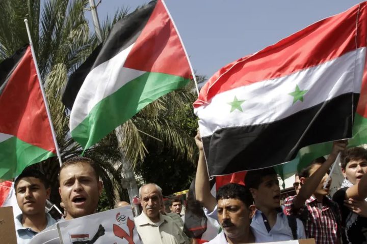 الخارجية الفلسطينية تتابع أوضاع الفلسطينيين في سوريا