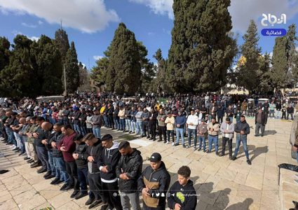 50 ألفا يؤدون صلاة الجمعة في المسجد الأقصى المبارك