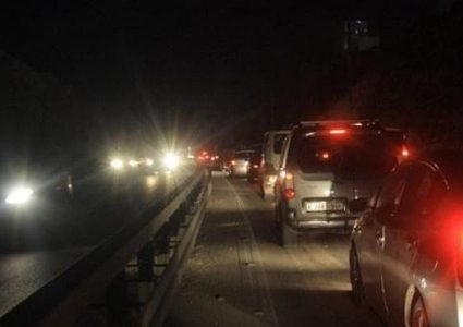 الاحتلال يغلق حاجز جبع العسكري شمال القدس