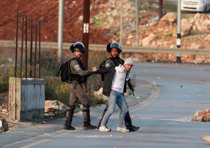 الاحتلال يعتزم نشر منظومات إطلاق نار آلية في الضفة لتقييد حركة المواطنين