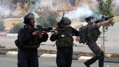 إصابات بالاختناق خلال مواجهات مع الاحتلال في قصرة جنوب نابلس