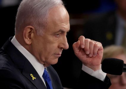 نتنياهو يواصل الإدلاء بشهادته في محاكمته بقضايا الفساد في ثالث جلسة له