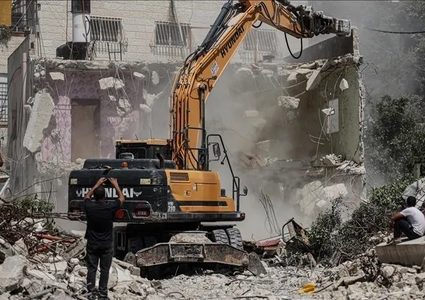 الاحتلال يهدم "فيلاتين" سياحيتين في النويعمة بمدينة أريحا