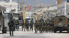 الاحتلال يقتحم مخيم الفوار جنوب الخليل