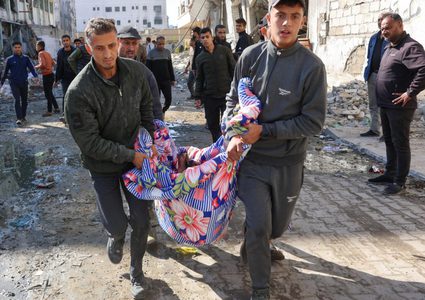 6 شهداء في غارة إسرائيلية على مدرسة تؤوي نازحين في غزة