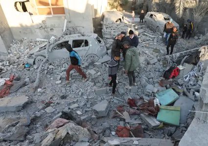 بلدية غزة تحذر من كارثة بيئية في ظل استمرار الحرب