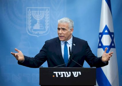 لبيد: نتنياهو لا يريد صفقة في غزة