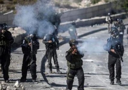 مواجهات مع الاحتلال في أبو ديس شرق القدس