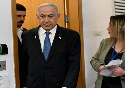 للمرة السادسة خلال شهر: نتنياهو يمثل أمام المحكمة بشأن تهم الفساد الموجهة إليه