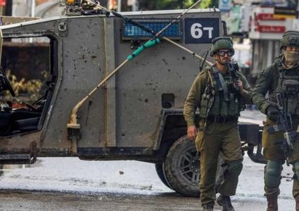 الاحتلال يعتقل شابا بعد الاعتداء عليه في عزبة الجراد بطولكرم