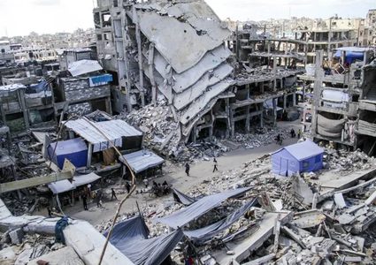 8 شهداء في قصف للاحتلال على منزل في مدينة غزة