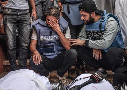 نقابة الصحفيين تدين جريمة الاحتلال بحق 5 صحفيين في غزة وتطالب بتوفير الحماية لهم