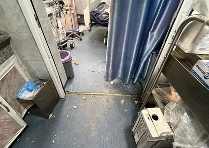 انقطاع الاتصال بالطواقم الطبية والمرضى والصحفيين في مستشفى كمال عدوان