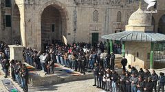 40 ألف مصلٍ يؤدون صلاة الجمعة في المسجد الأقصى المبارك