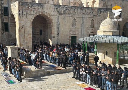 40 ألف مصلٍ يؤدون صلاة الجمعة في المسجد الأقصى المبارك