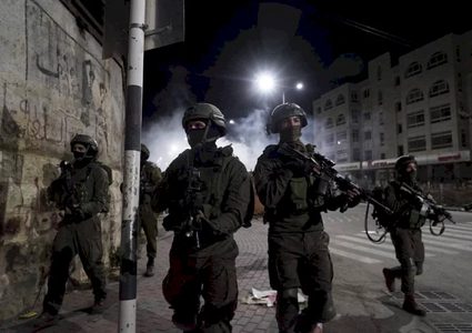 الاحتلال يصيب شابا بالرصاص ويعتقله جنوب طولكرم