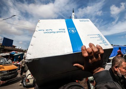 غزة: مقتل اثنين من المواطنين وإصابة العشرات برصاص حراس برنامج الغذاء العالمي