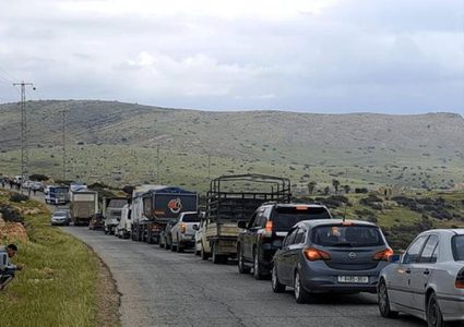 الاحتلال يشدد إجراءاته العسكرية على حاجز الحمرا العسكري بالأغوار الشمالية